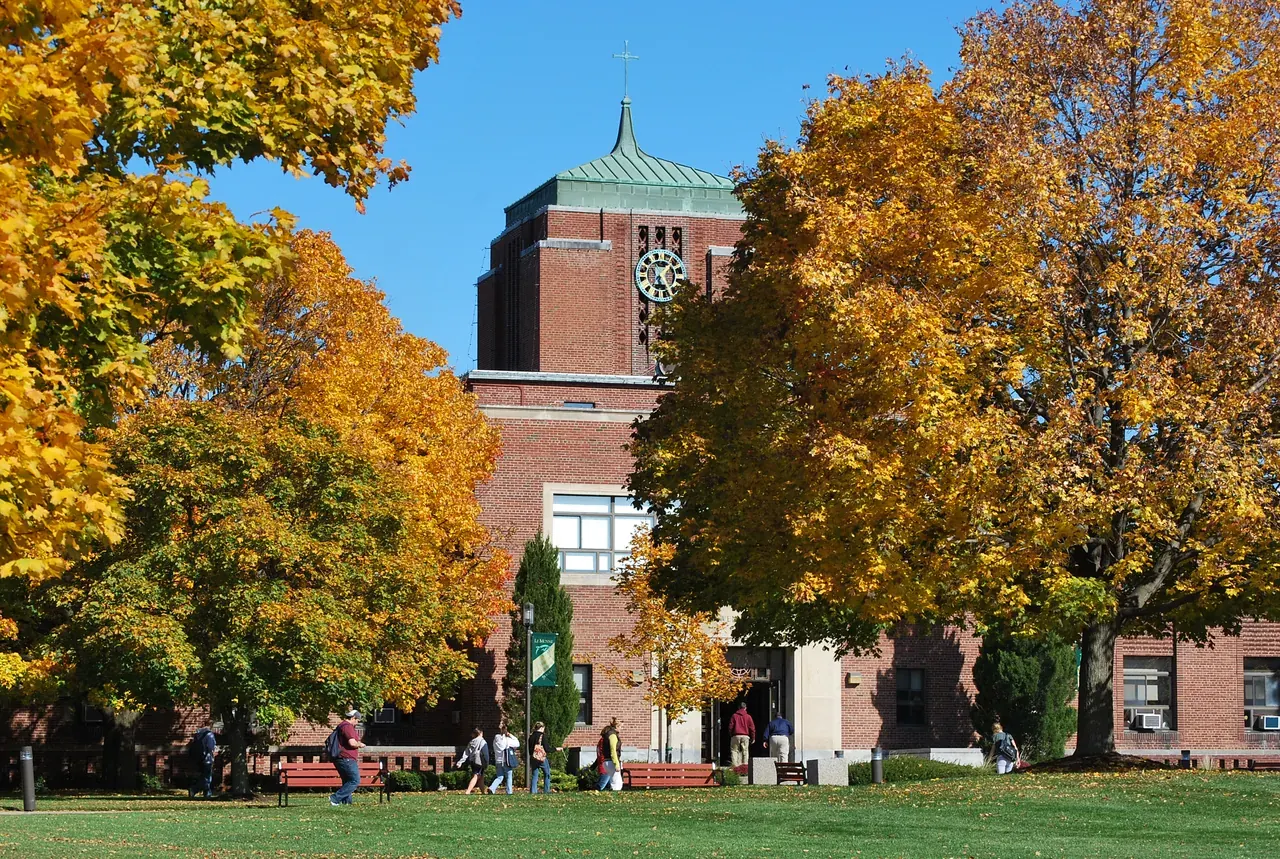 Le Moyne College campus 1